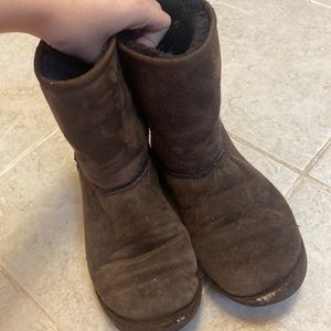 brown ugg boots